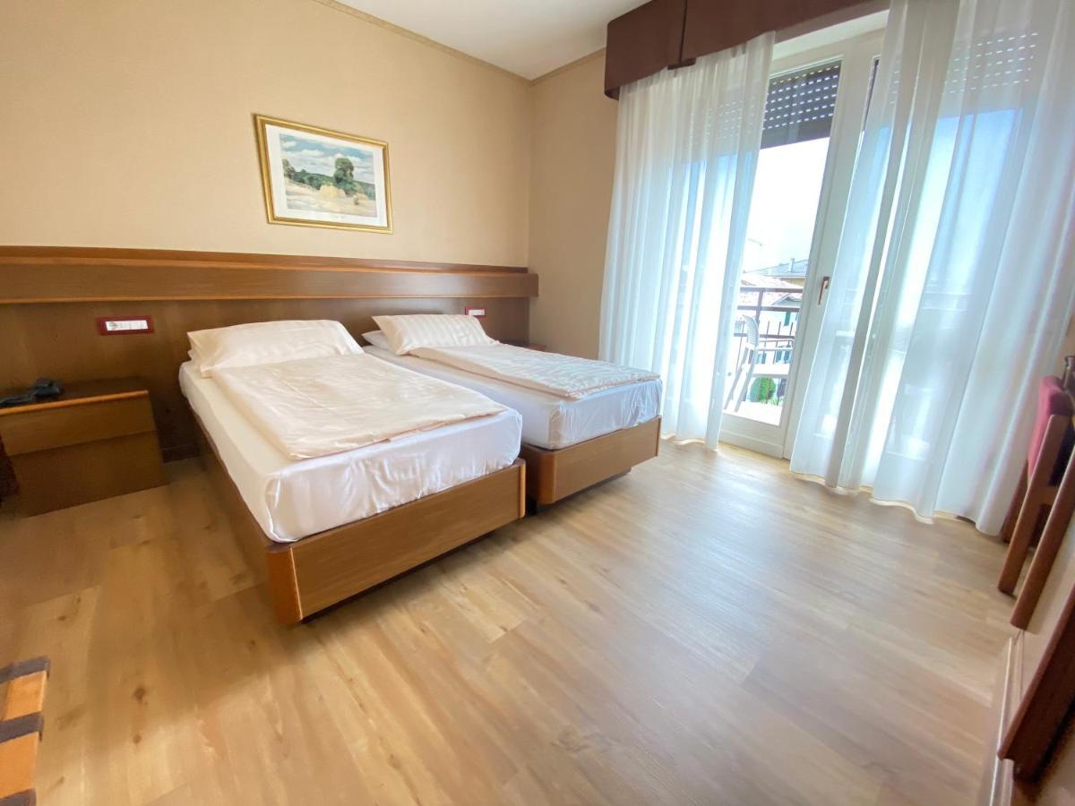Sunlake Hotel Рива дел Гарда Екстериор снимка