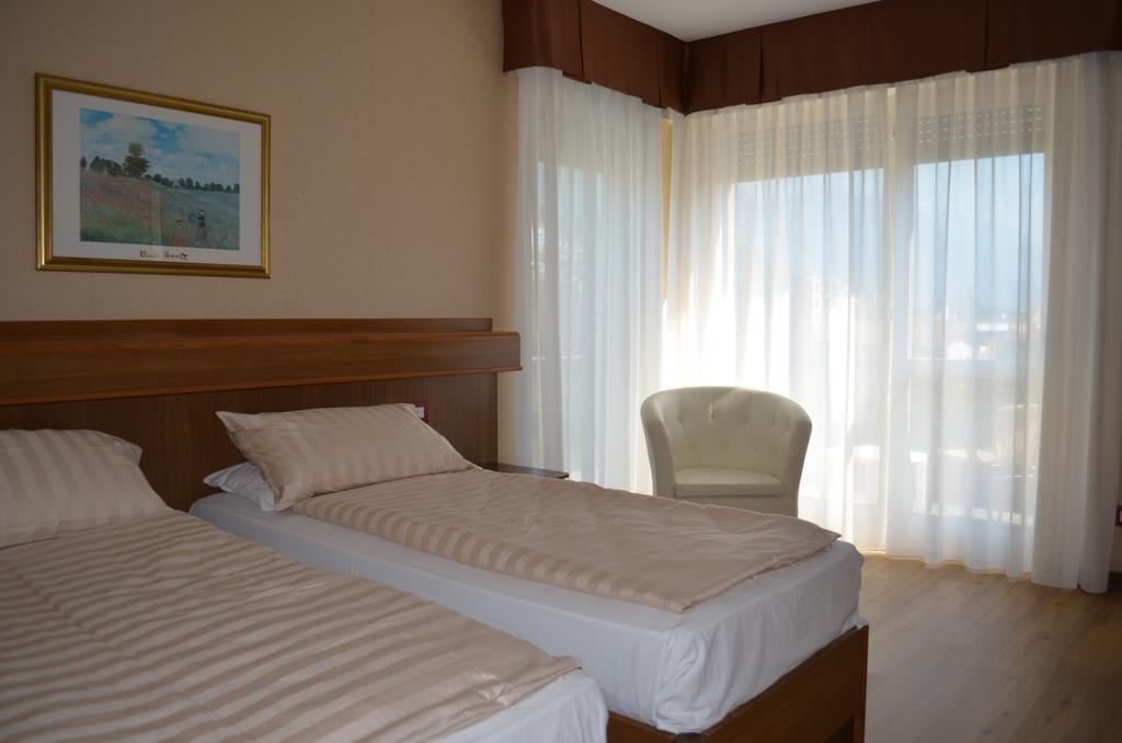 Sunlake Hotel Рива дел Гарда Екстериор снимка